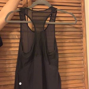 Lululemon tank!
